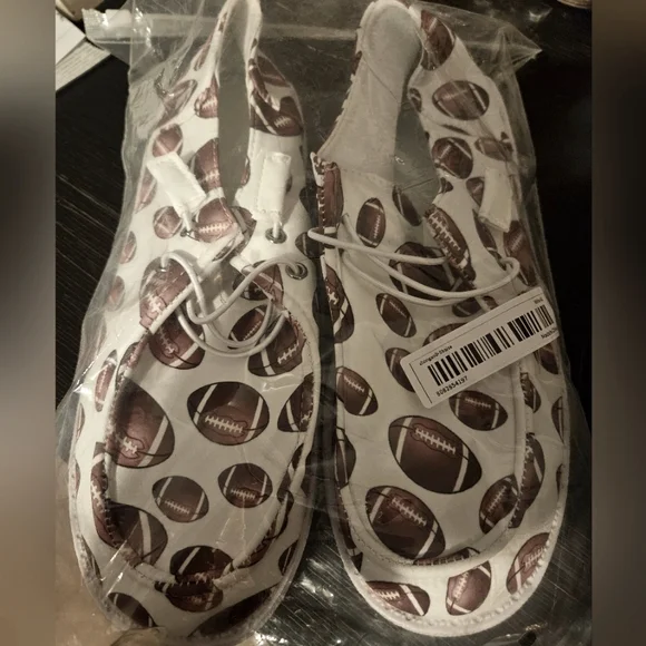 Womens slip on shoe - Picture 1 of 3